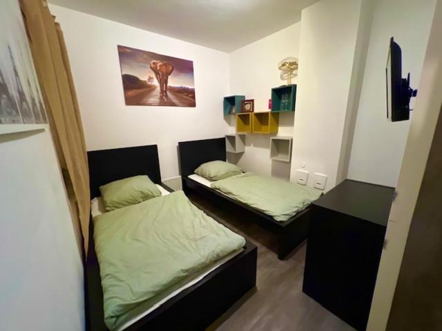 Schoenes Hinterhaus Naehe Badesee Апартаменты Гамбург